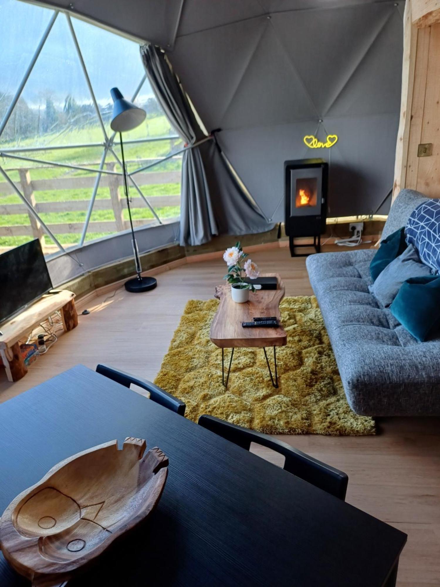 Little River Glamping Ballymoney Exterior photo
